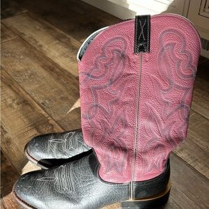 Twisted X Black and Pink Western Boots